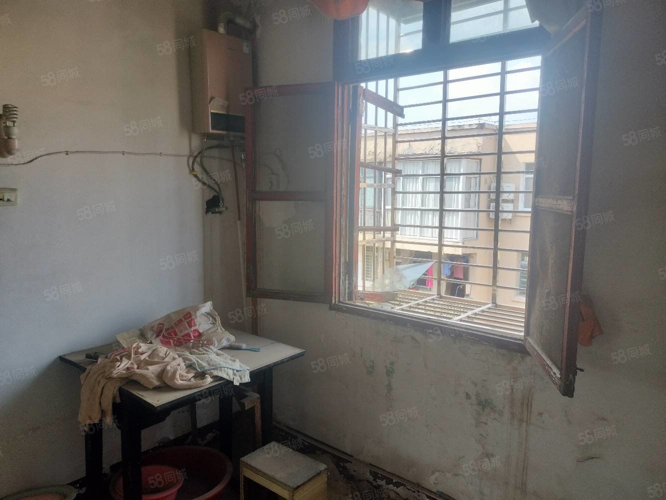马口镇3509工厂老新楼2室1厅1卫53㎡南10.8万