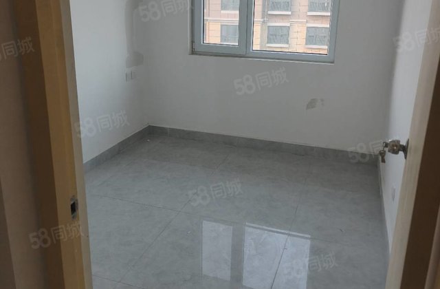 新河社区90平方六层电梯洋房!两室两厅!带车位储藏室!