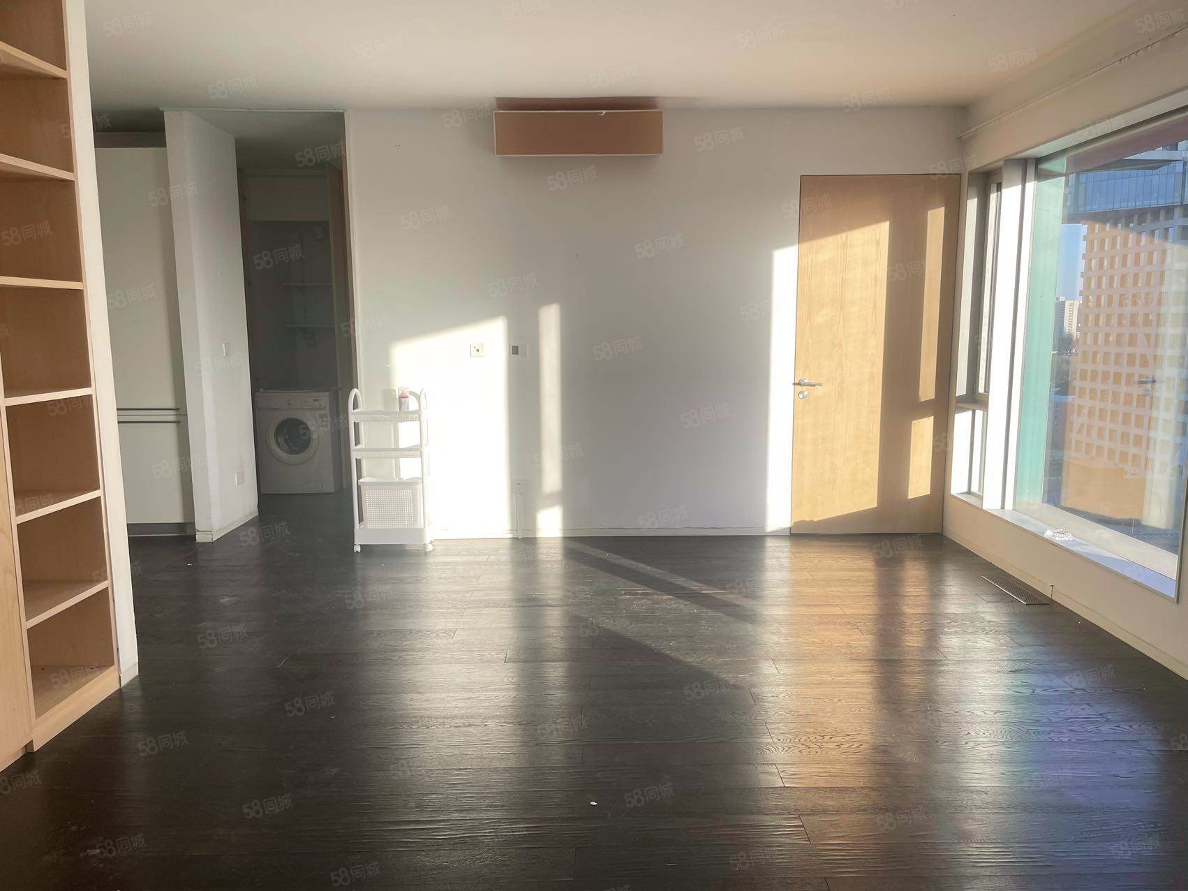 當(dāng)代MOMA1室1廳1衛(wèi)89㎡南1050萬