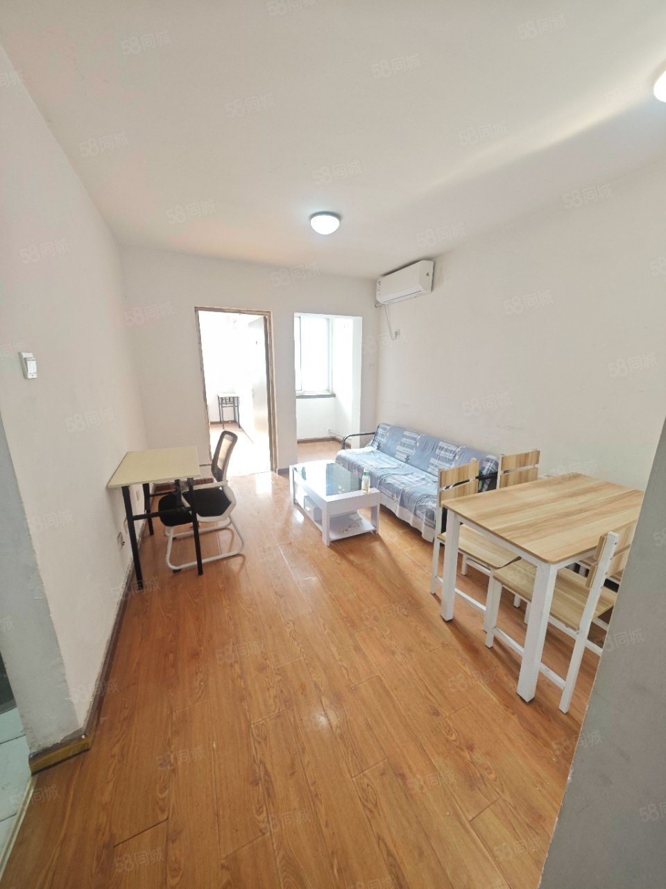 三嘉信苑2室1廳1衛(wèi)63㎡南北180萬(wàn)