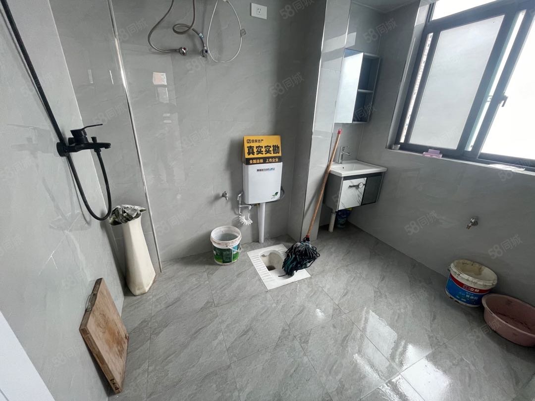 六堰山三区3室2厅1卫97.5㎡南北49.8万