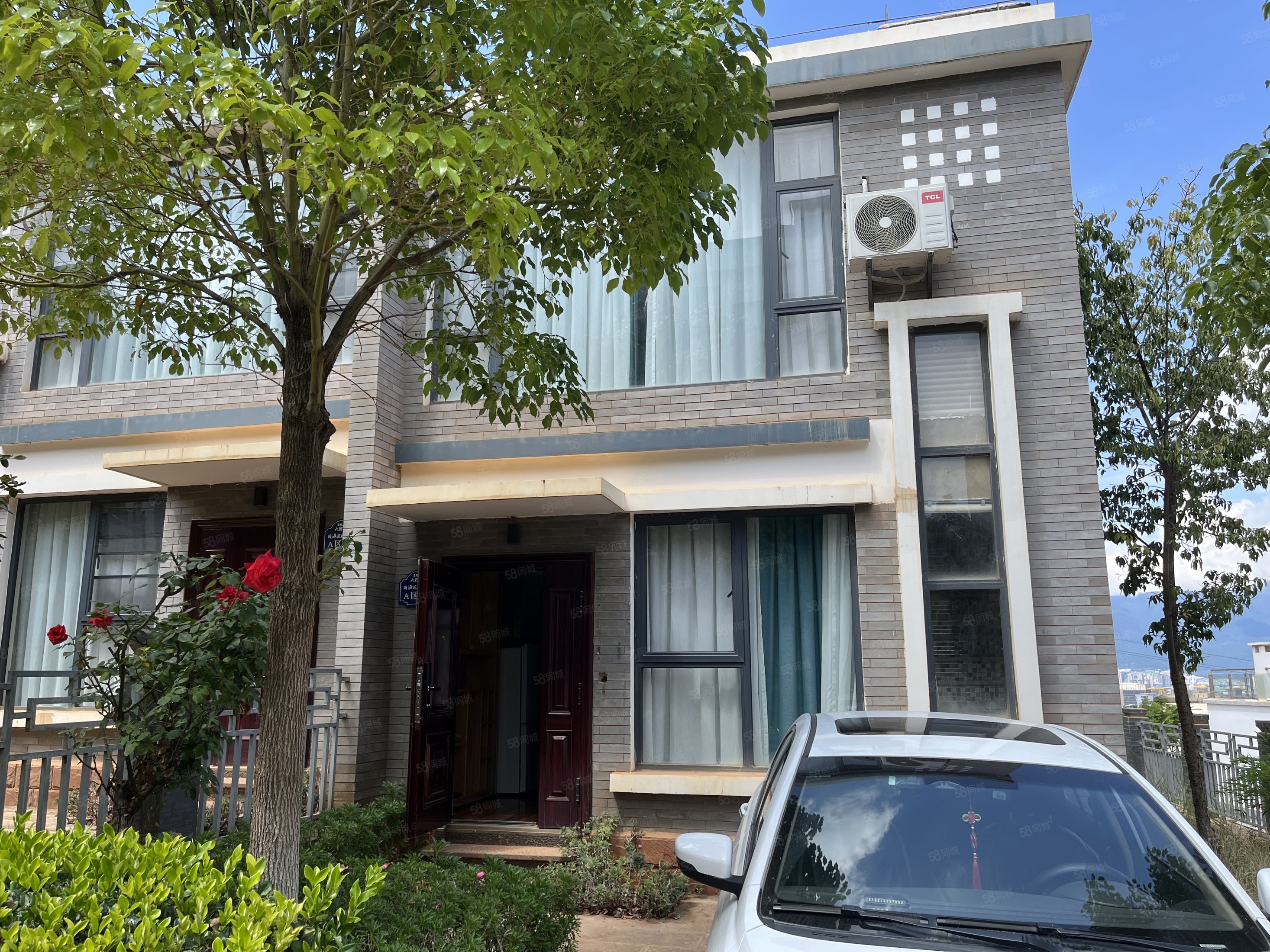 大理公馆(别墅)2室2厅2卫81㎡南北150万