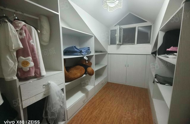 桦林苑3室2厅146.94㎡105万二手房图片