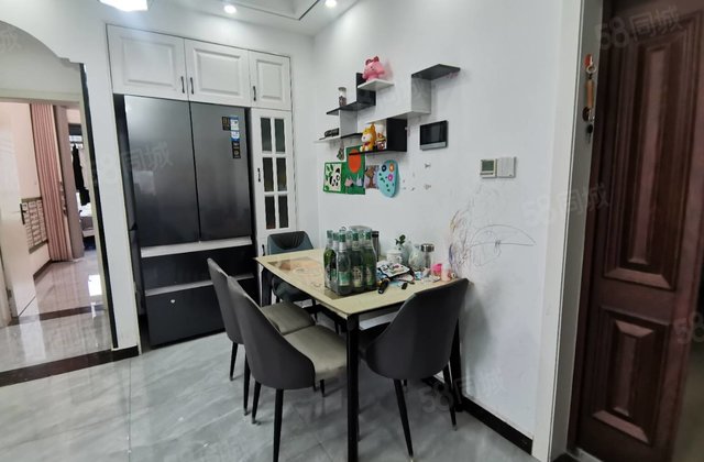 单价七开头 东边户 精装修 送车储 培文 外国语 新一中