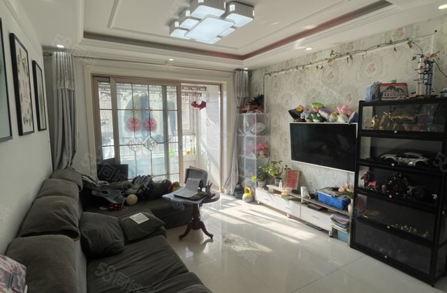 急售急售！九州国际精装两室 华健中间楼层文轩东送车储 免大税