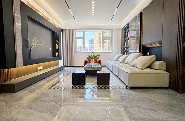 长电朗天国际3室2厅132.71㎡77万二手房图片