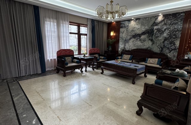 新出古楼别墅 光岳府精装修拎包入住免大税可按揭