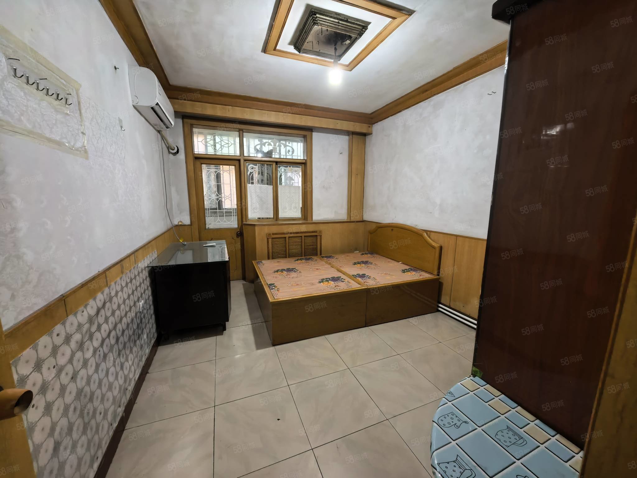 鞍座厂家属楼2室1厅1卫60㎡南北45万