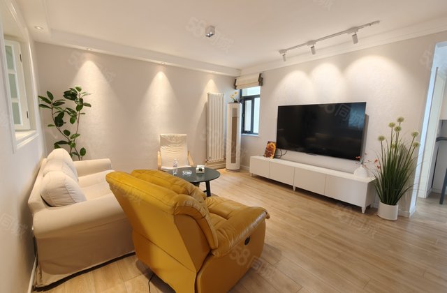 金凤龙庭 火车站 眼科医院 金柱绿城 湖景房 实验 华悦金钻