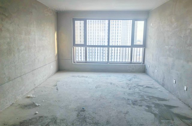 雅郡小区4室2厅180.23㎡115万二手房图片
