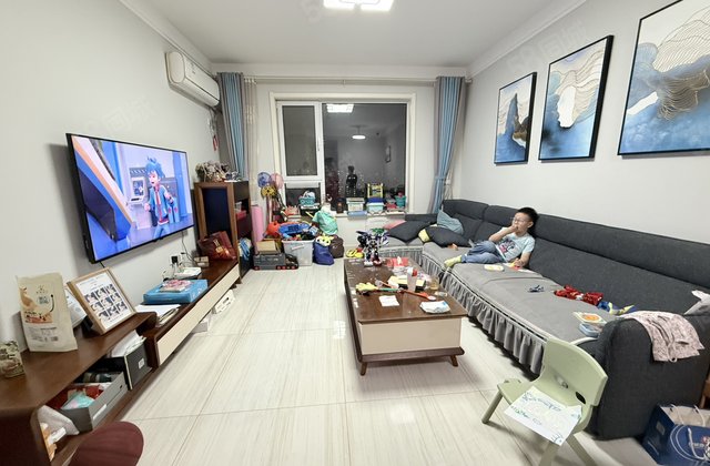 昌润莲城！莲湖新城！好楼层3室2厅2卫！带车储！价格可谈！