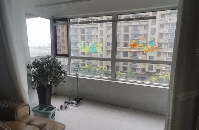 东昌，三中，东昌丽都送车位，小高，楼层好 双卫格局 四叶草