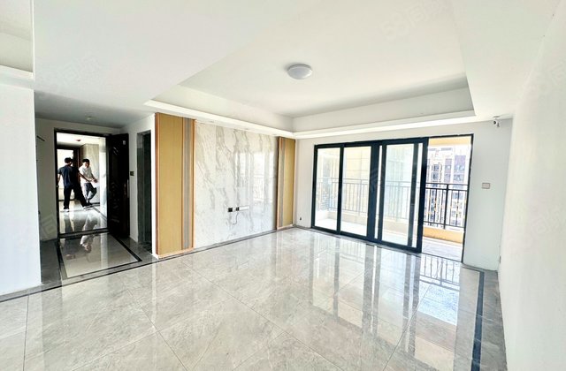 领秀公馆4室2厅142㎡103万二手房图片