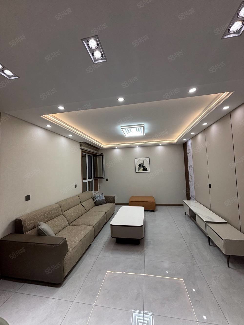 青湖铭城2室2厅1卫79.15㎡南北30万