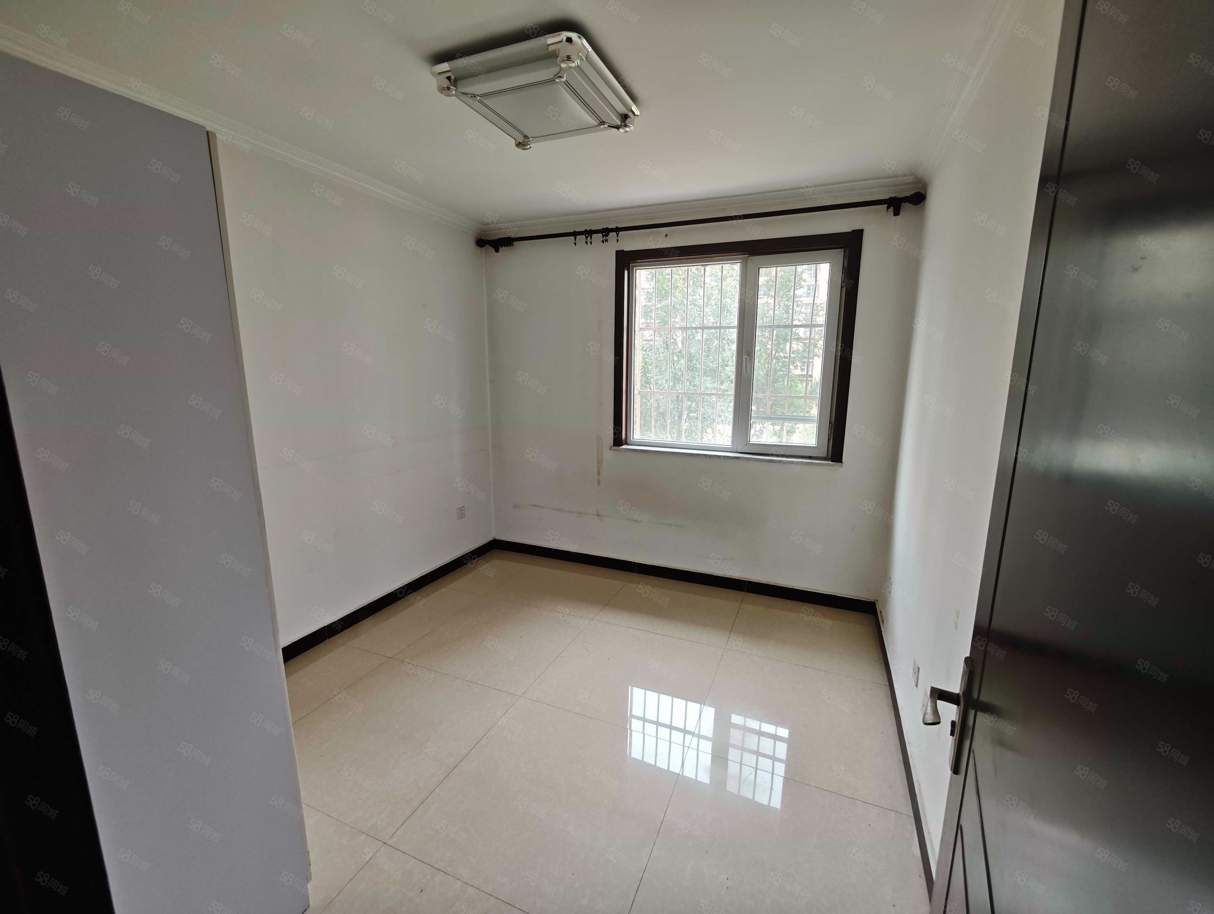 天翠陽光新城(C區(qū))2室1廳1衛(wèi)76.08㎡南北235萬