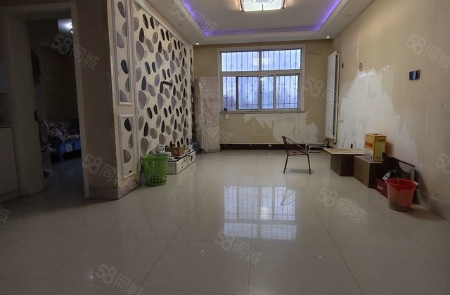 站前街 小三房 近医院 商品住宅 南北通透 商圈成熟