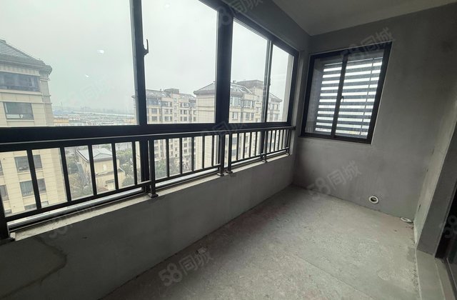 新华御府4室2厅128㎡145万二手房图片