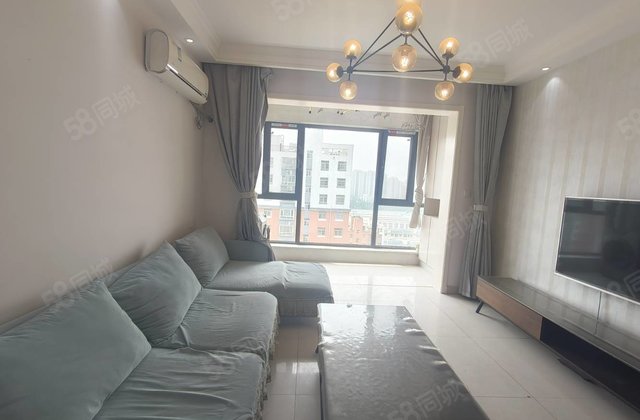 急售莲湖花园，三室两厅一卫，凤凰楼层，带储藏室，五中水城