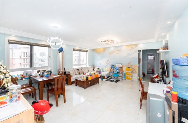 中祥哥德堡3室2厅130.18㎡580万二手房图片