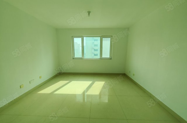 明康文馨园 商品房 南北通透 次新房 双卫生间 小三房