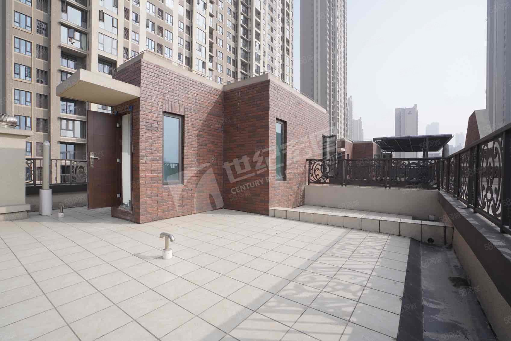 急售三环内金地保利碣石公馆上叠带露台送车位产证已办