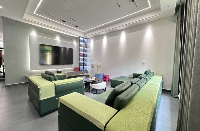 奥新三期(别墅)4室2厅223㎡186万二手房图片