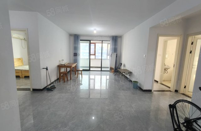 莲湖新城 水岸花语 电梯新房 三叶草 元宝户型 双阳台