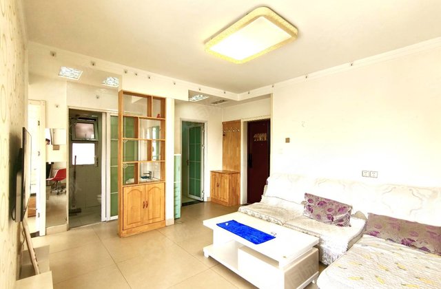 单身情侣精装小两居送车位看房方便电梯好楼层几萬可入住