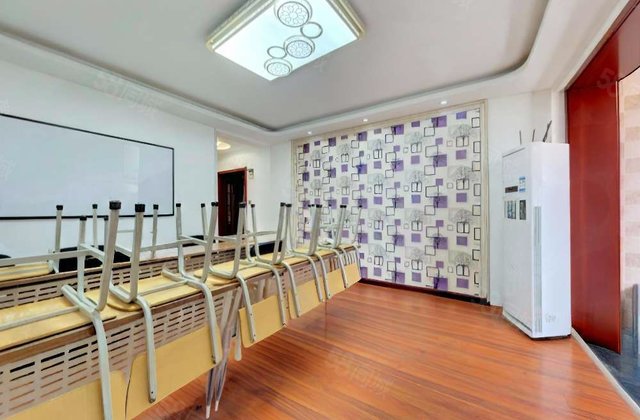 枫叶苑南区2室1厅86㎡180万二手房图片