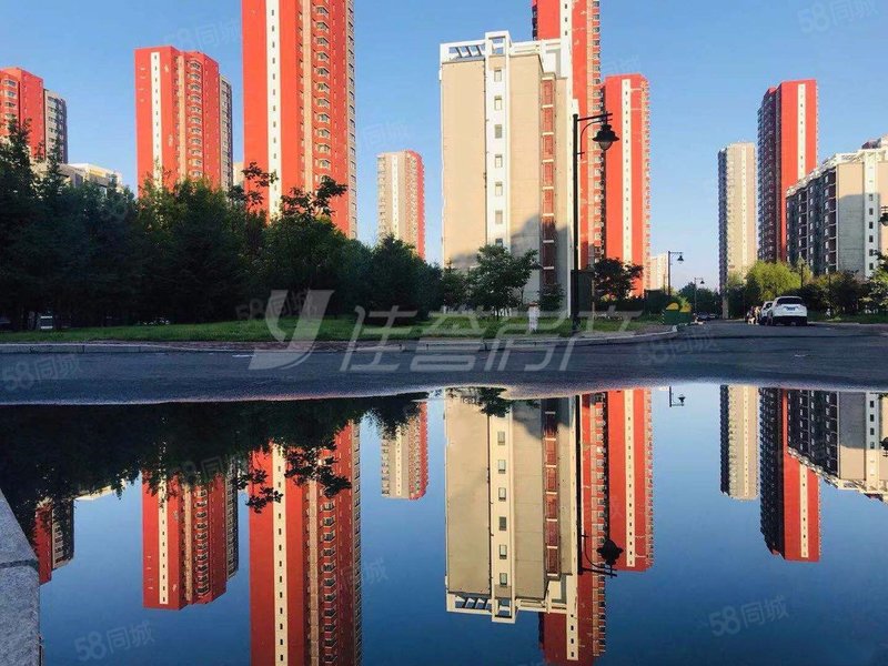 明湖花园小高层精装修仅60万 拎包入住 不把山 万达商圈