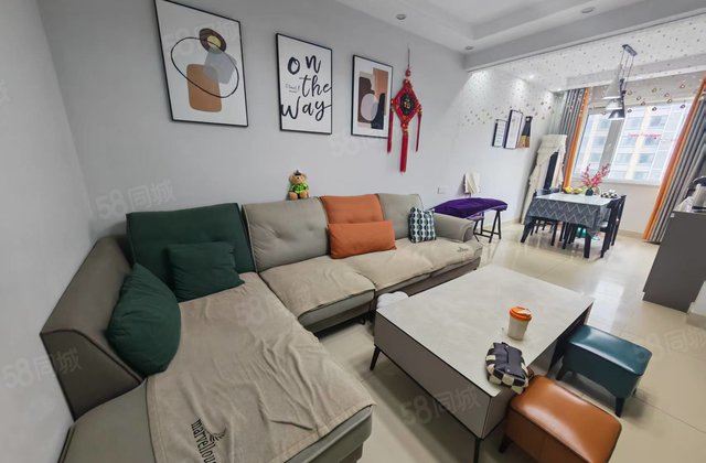 精装电梯外国语新一中无连廊中间楼层火车站望岳嘉苑民生文馨园