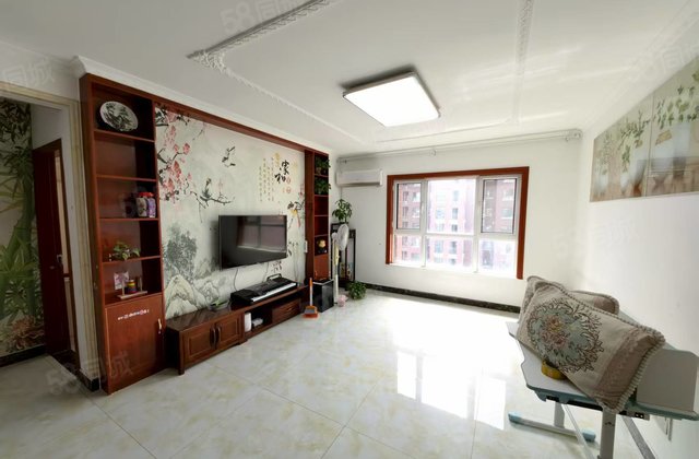 市民文化中心 满二 商圈成熟 南北通透 双卫生间 小三居