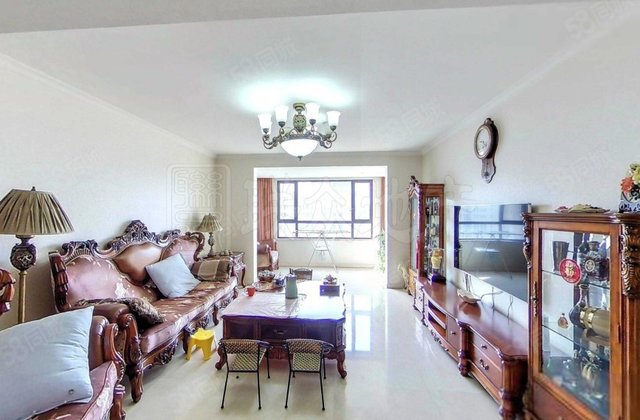 新里西斯莱公馆5室2厅268.29㎡1368万二手房图片