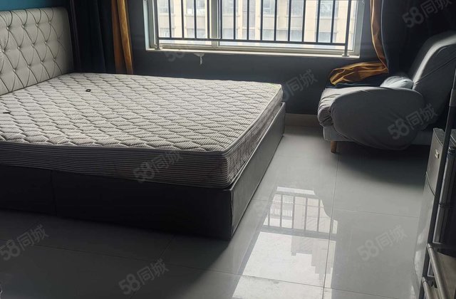 星光水晶丽城(西区) 中间好楼 地暖房 随时看房
