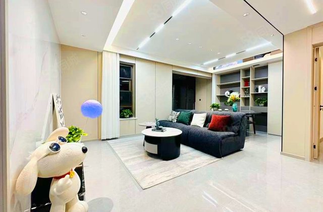 隆鑫十里画卷3室2厅145.57㎡208万二手房图片