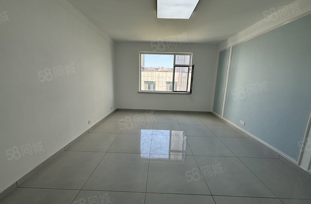 标榜小区！电梯洋房精装地暖！华悦金钻乐园电厂柳泉公安！临湖边