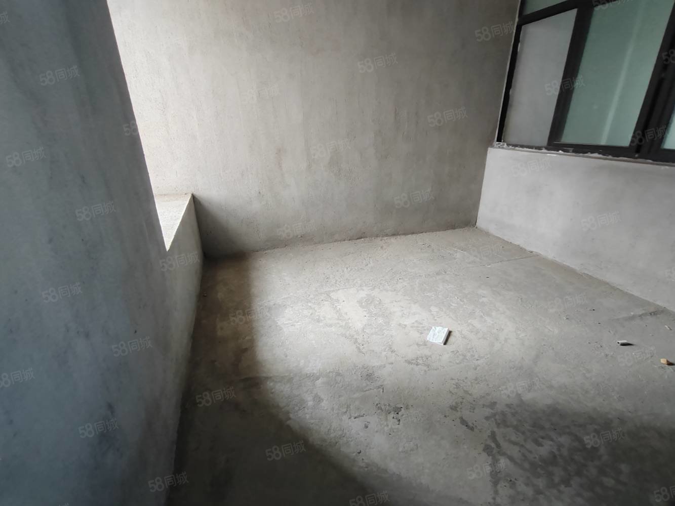 香园丽舍2室2厅1卫75㎡南北38.6万