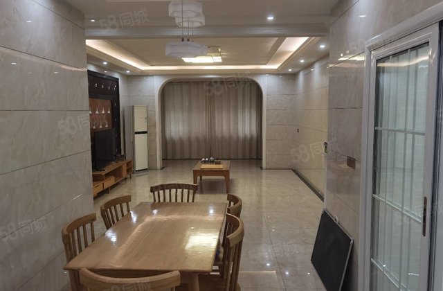 金象国际3室2厅130㎡52.8万二手房图片