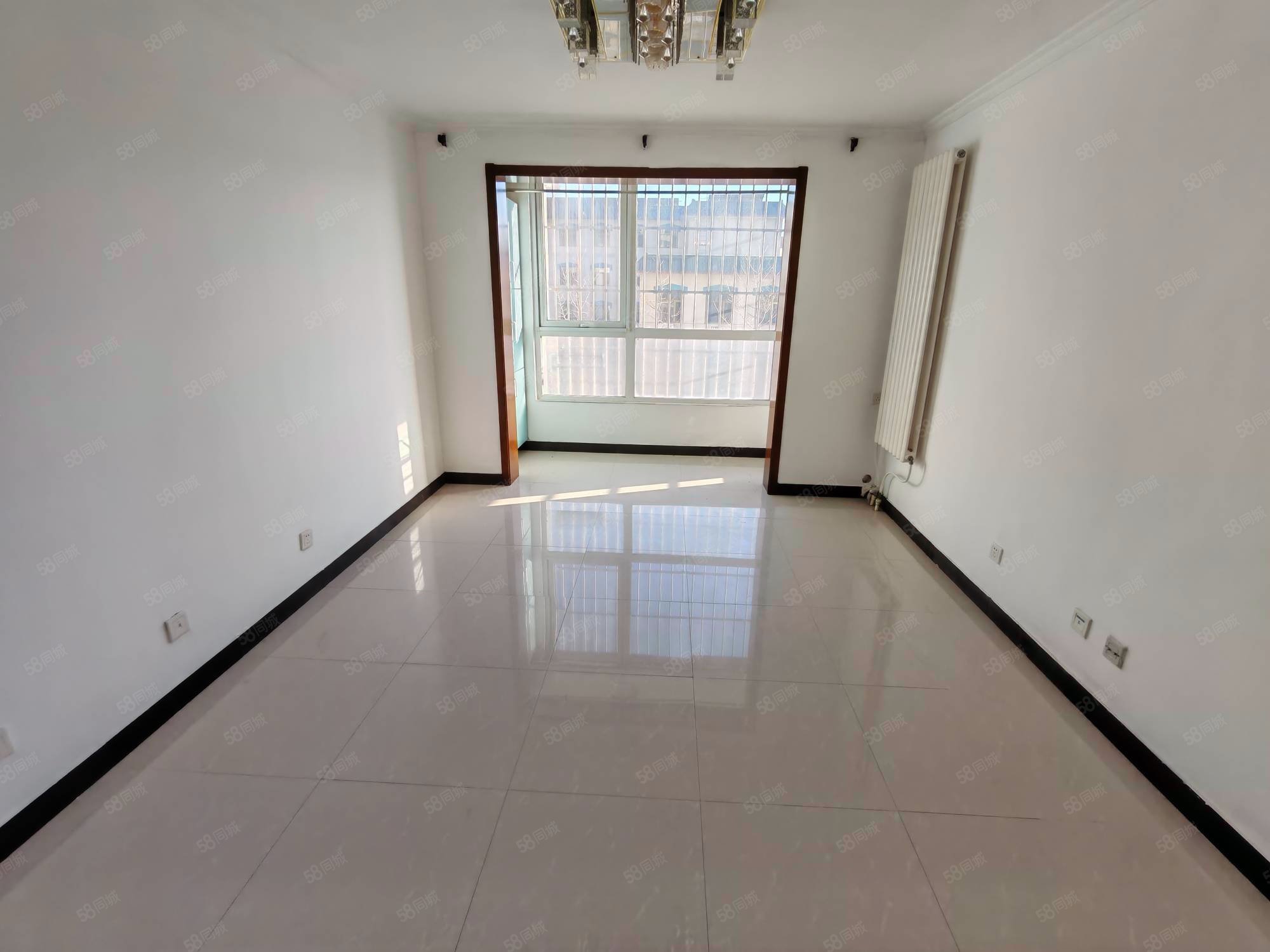 欣藝景園2室1廳1衛(wèi)88.81㎡南北390萬(wàn)