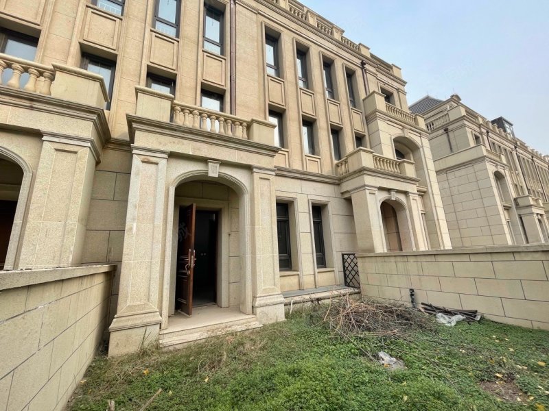带70平花园带3车位鸿园联排别墅,鸿园玉兰苑(东苑别墅)-郑州58同城