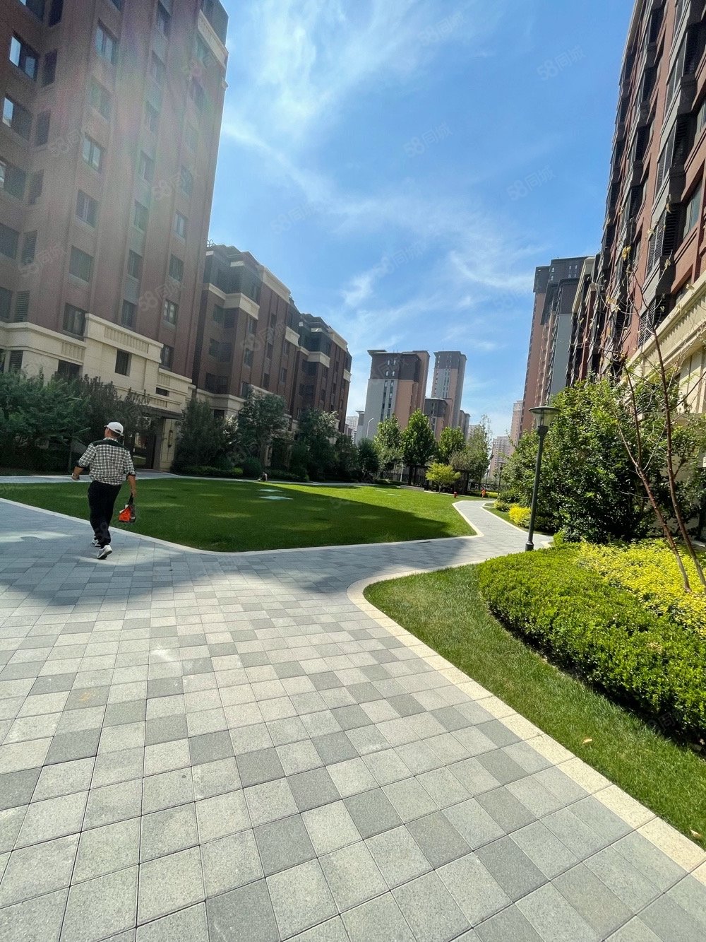 【10图】西青区万科西庐文韵园三室一厅 一梯两户 210万复古风装修