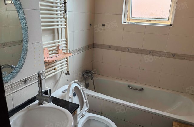 都市金岸3室2厅123㎡212万二手房图片