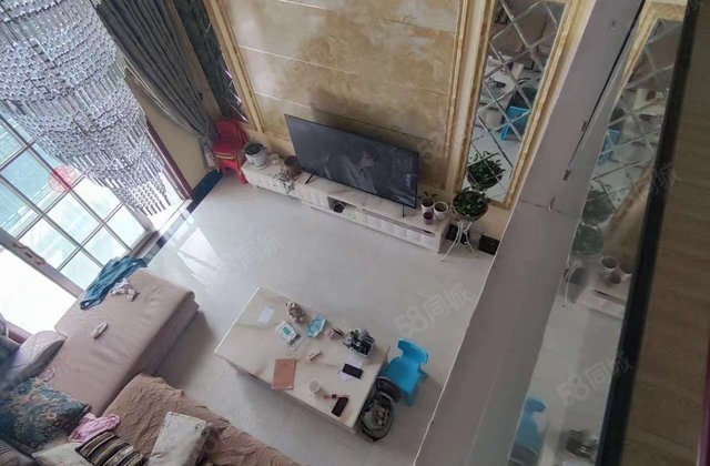 北美城市花园4室2厅202㎡73.8万二手房图片