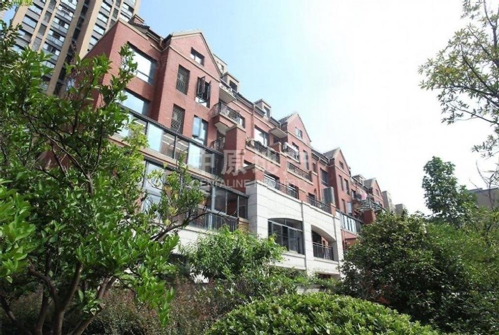 新城金郡(一期东区)2室2厅1卫89㎡南383万