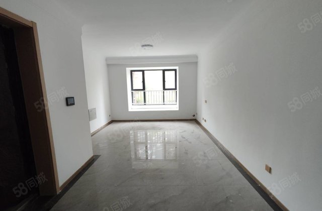 真实在售！泰和园 走一手 三叶草户型 三室两厅两卫 带车位储