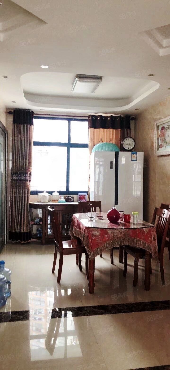 宜教花苑6室2厅4卫123㎡南北168万