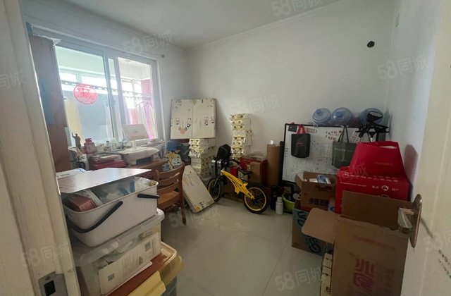 站前街 西湖馨苑 电梯好楼层 正规三室价格面议 急售
