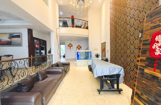 南国奥林匹克花园5室2厅181㎡580万二手房图片