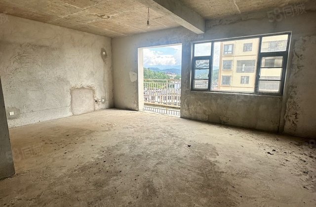 宏美家园4室3厅213㎡89.8万二手房图片
