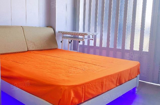 金山广场1室1厅43.17㎡36万二手房图片